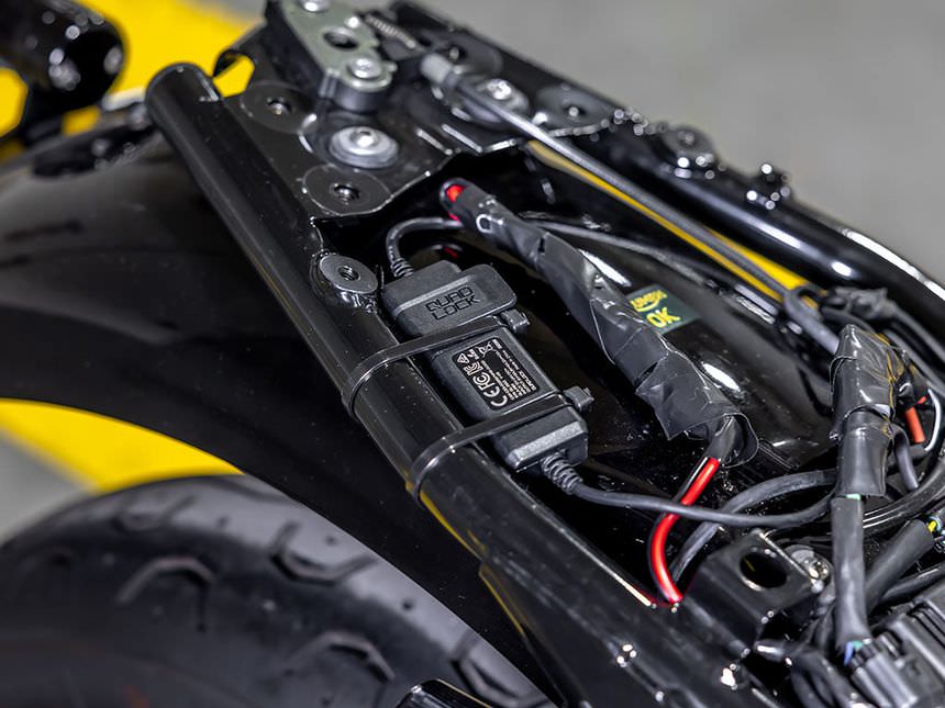 Chargeur à induction Quad Lock pour moto
